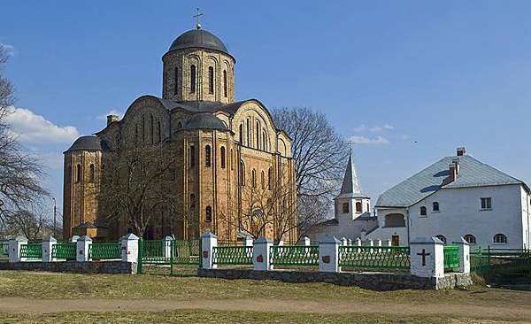 Церковь Святого Василия Великого в Овруче (1190)