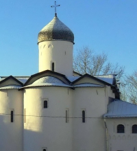 Церковь Жён-мироносиц на Ярославовом Дворище в Великом Новгороде