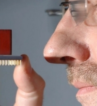 В Сколтехе с помощью 3D-печати на чипе создан «электронный нос»