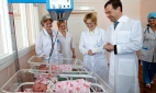 Госдума приняла закон о ежемесячных выплатах при рождении первого ребёнка